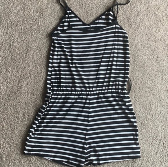 Romper - Picture 7 of 7